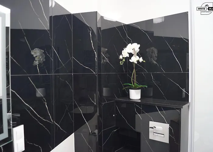White & Black Apartmán *